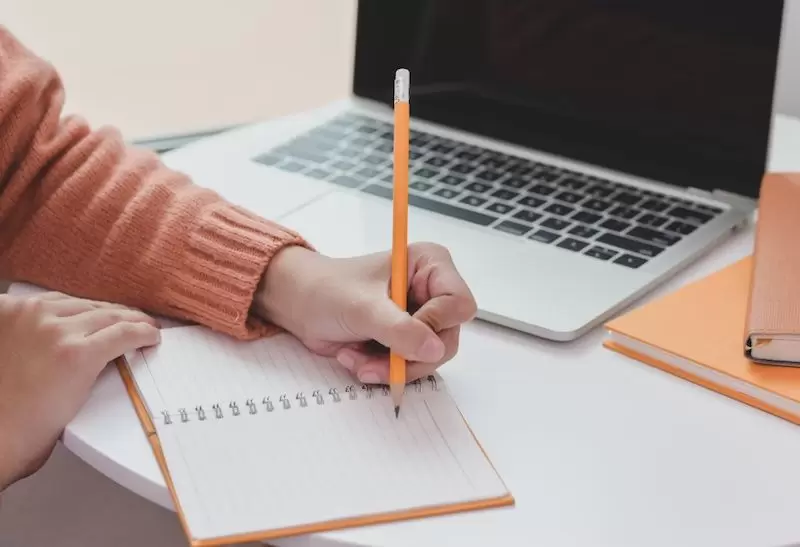 How to Build a Writing Habit When You Work Full-Time