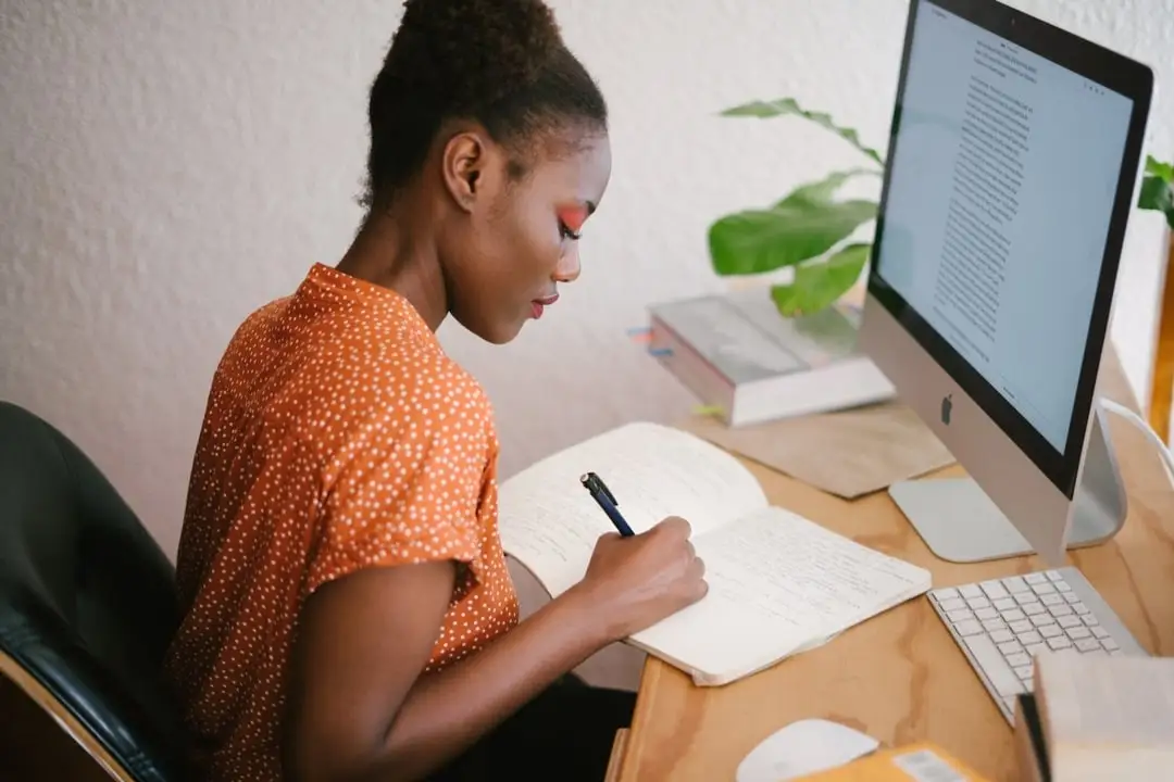 How Much Do Freelance Writers Make? Rates by Niche and Experience